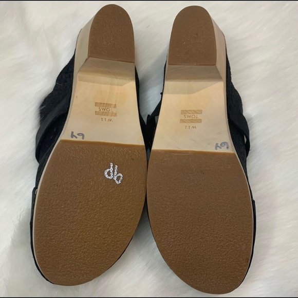 Toms Black Leather Buckle Clogs 11W NW NWOT - Picture 4 of 7